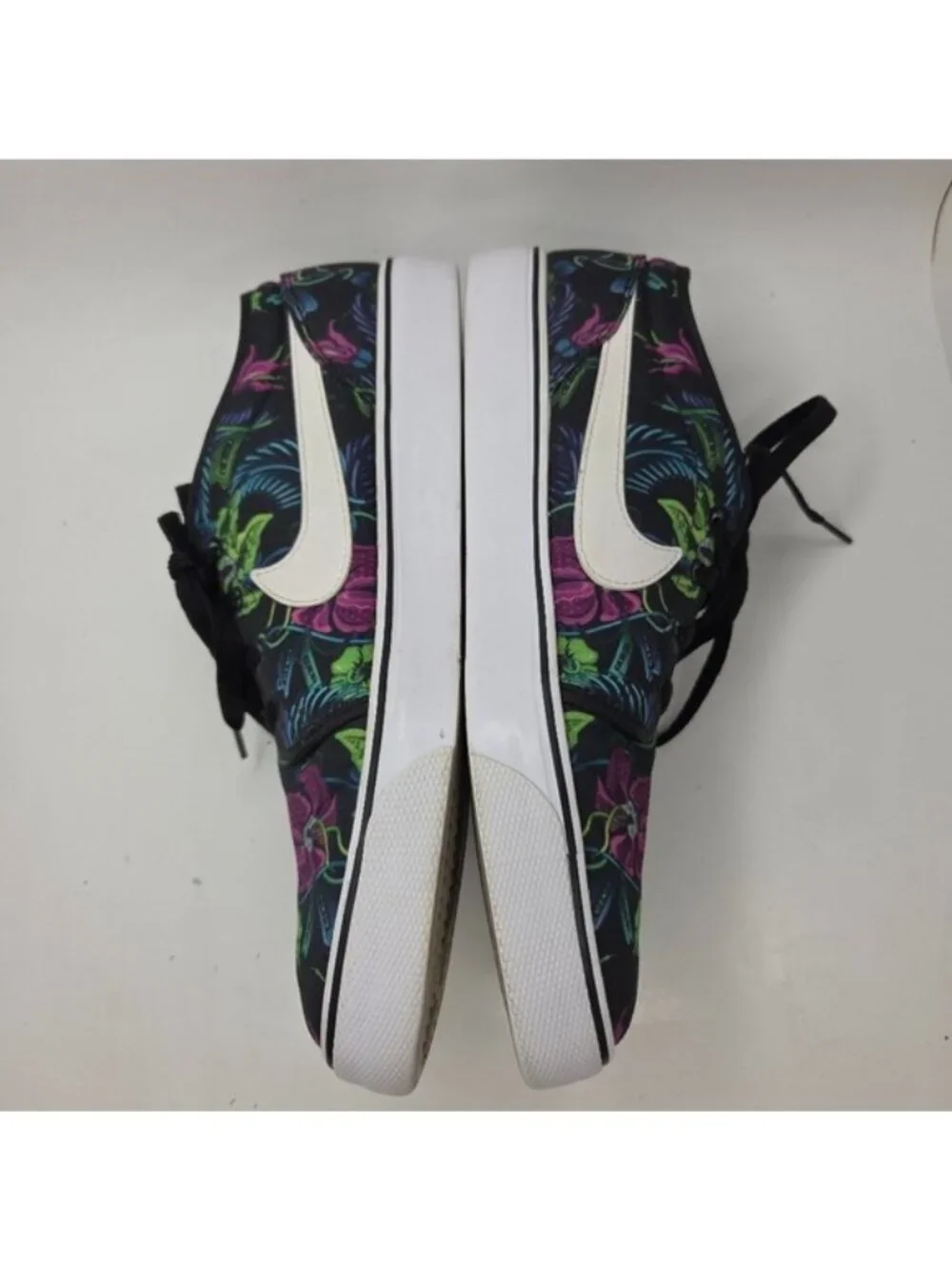 Nike Toki Low Black Floral Textile Smoky Lotus Shoes Sneakers Men's Size 9.5